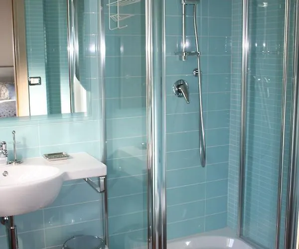 レジデンス チェントロ ベニーニ 3* ローマ